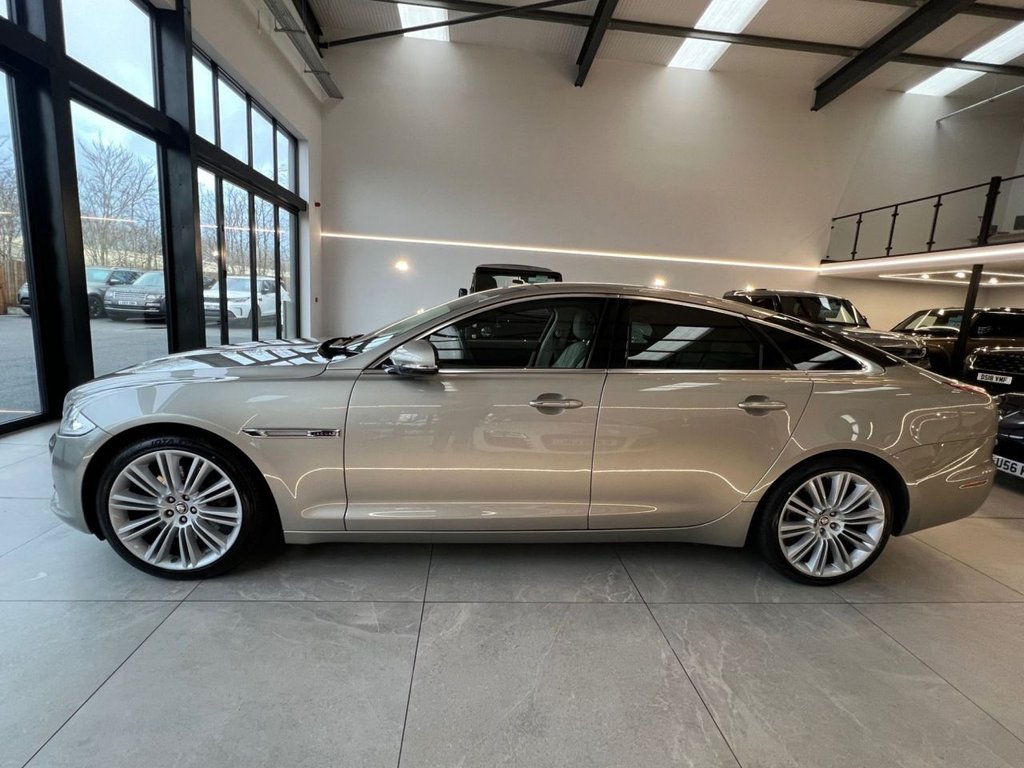 Used Jaguar XJ 2011 for sale - 77302844: Photo 22