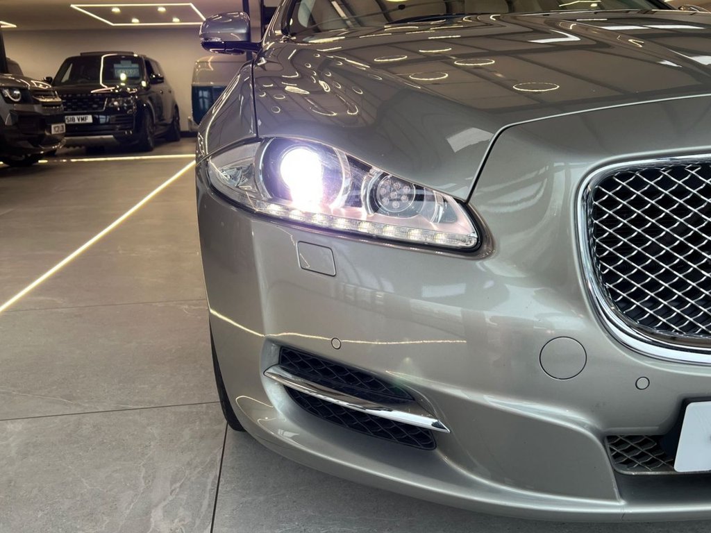 Used Jaguar XJ 2011 for sale - 77302844: Photo 27