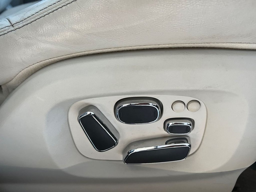 Used Jaguar XJ 2011 for sale - 77302844: Photo 33