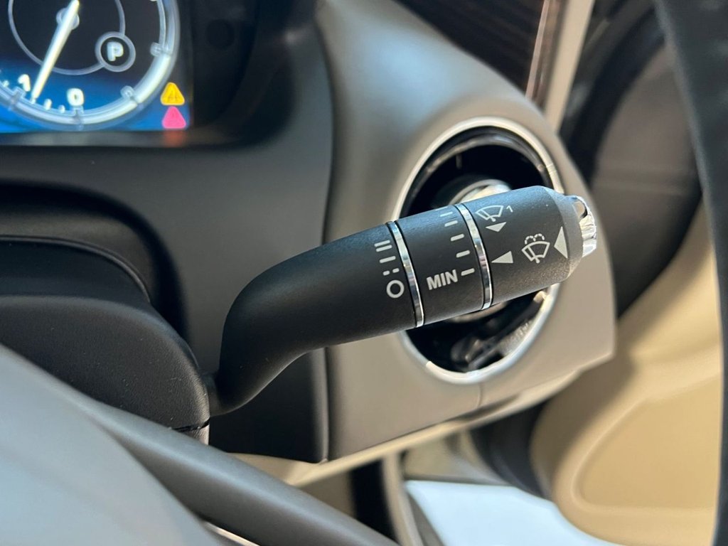 Used Jaguar XJ 2011 for sale - 77302844: Photo 40