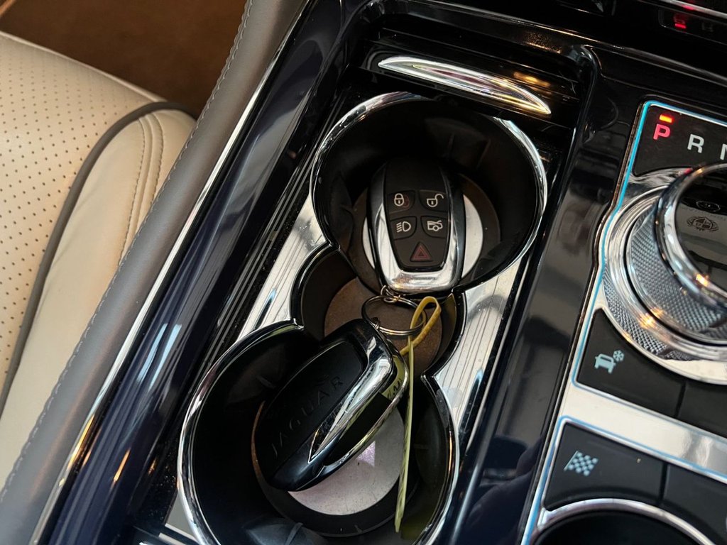 Used Jaguar XJ 2011 for sale - 77302844: Photo 48