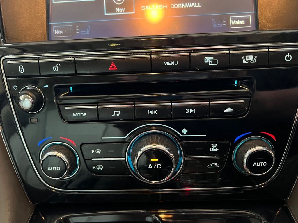 Used Jaguar XJ 2011 for sale - 77302844: Photo 49