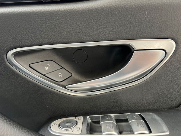 Used Mercedes-Benz E-Class 2018 for sale - 75384301: Photo 31