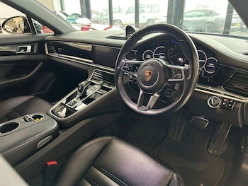 Used Porsche Panamera 2019 for sale - 77627397: Photo