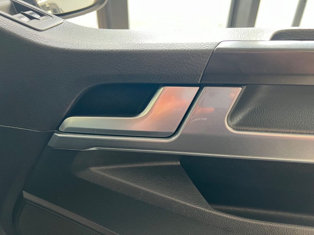 Used Volkswagen Transporter 2019 for sale - 77369030: Photo 25