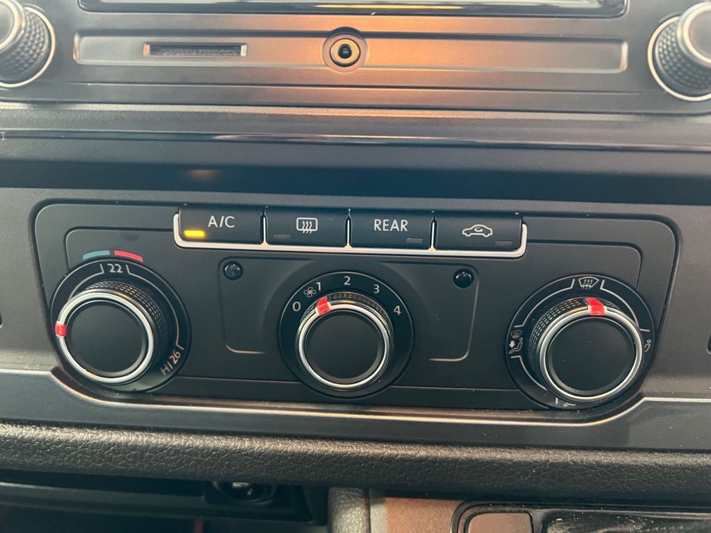 Used Volkswagen Transporter 2019 for sale - 77369030: Photo 39