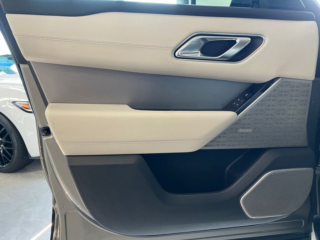 Used Land Rover Range Rover Velar 2018 for sale - 75962019: Photo 37