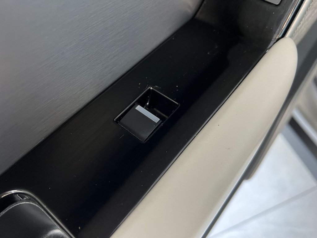 Used Land Rover Range Rover Velar 2018 for sale - 75962019: Photo 39