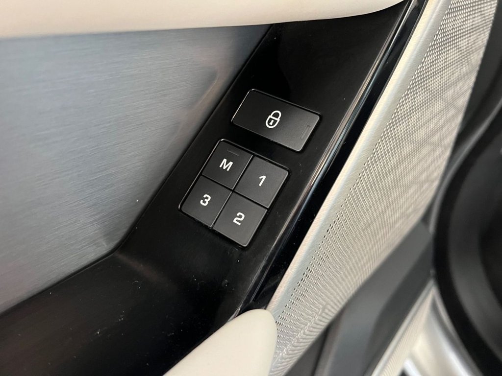 Used Land Rover Range Rover Velar 2018 for sale - 75962019: Photo 40