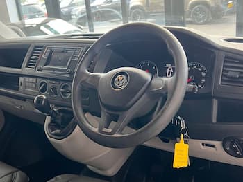 Used Volkswagen Transporter 2015 for sale - 79666925: Photo
