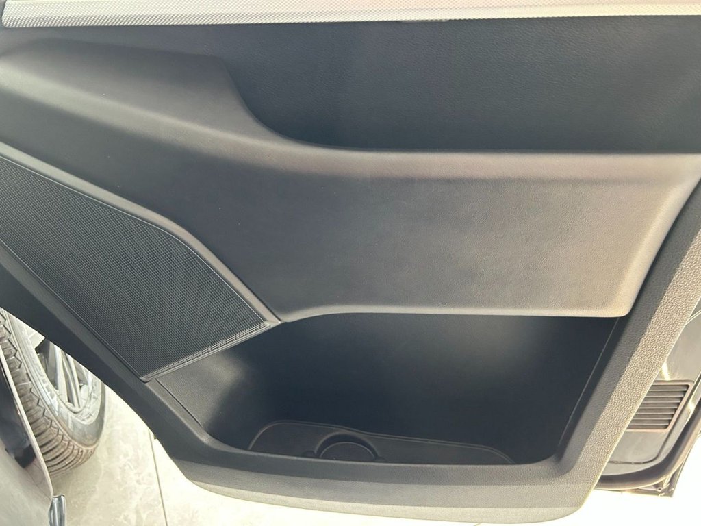 Used Volkswagen Caravelle 2018 for sale - 78200323: Photo 29