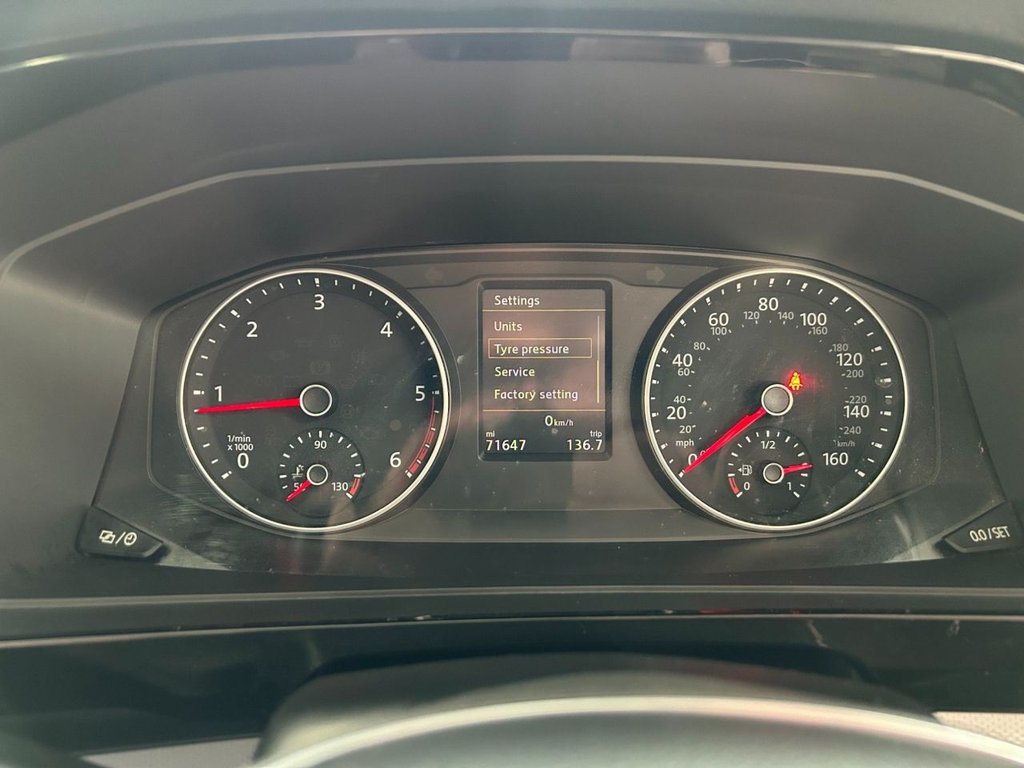 Used Volkswagen Caravelle 2018 for sale - 78200323: Photo 36