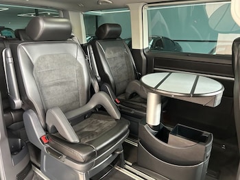 Used Volkswagen Caravelle 2018 for sale - 78200323: Photo