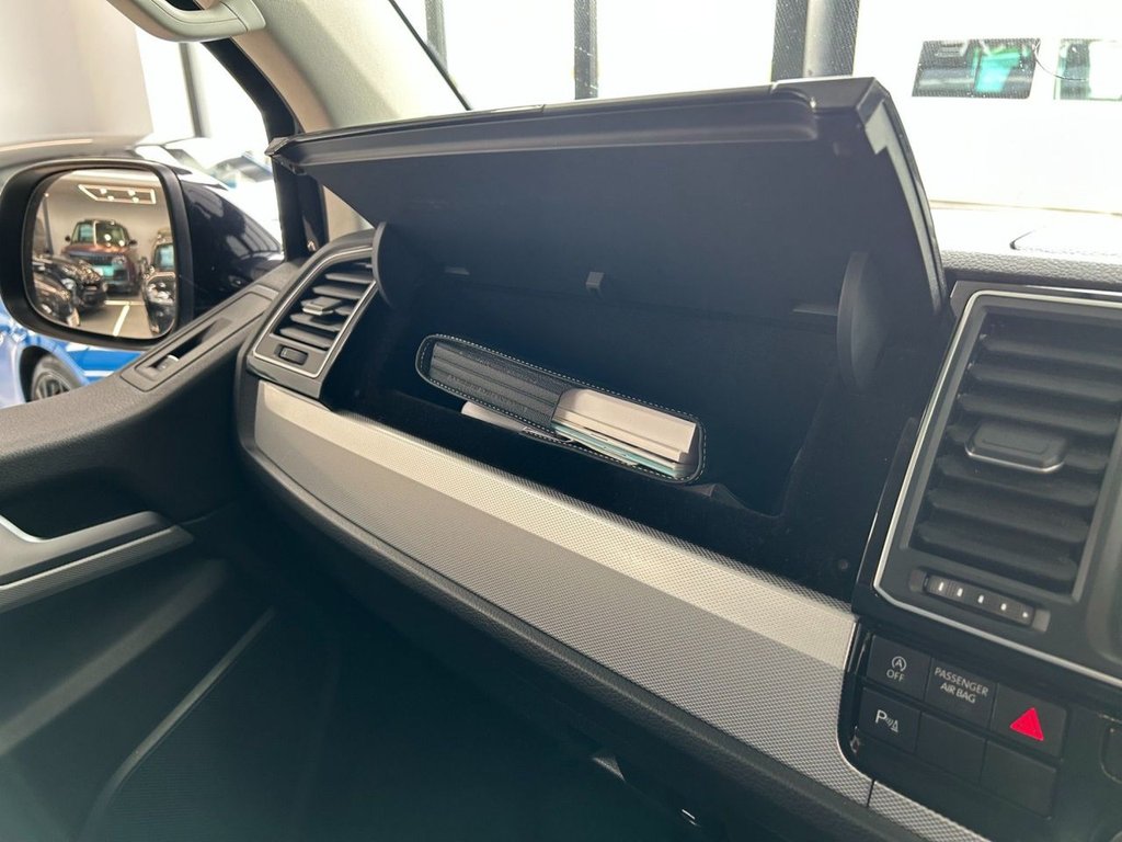 Used Volkswagen Caravelle 2018 for sale - 78200323: Photo 47