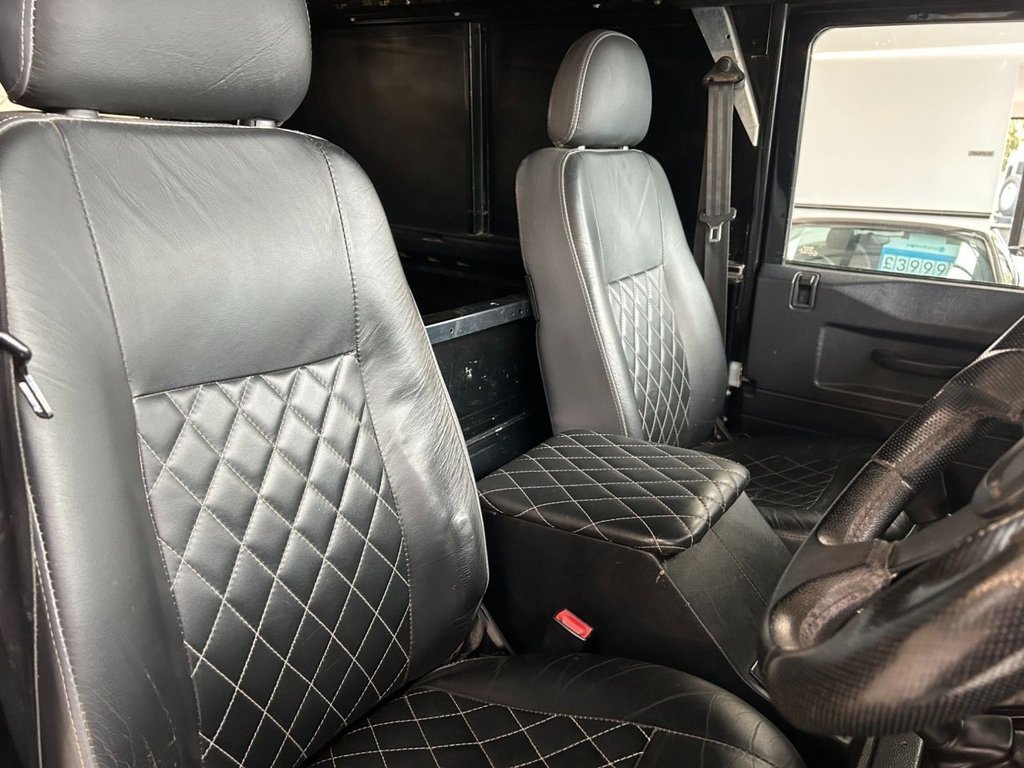 Used Land Rover Defender 2012 for sale - 77820821: Photo 37