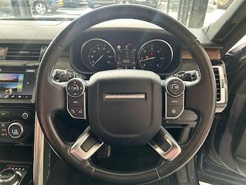 Used Land Rover Discovery 2017 for sale - 79058804: Photo