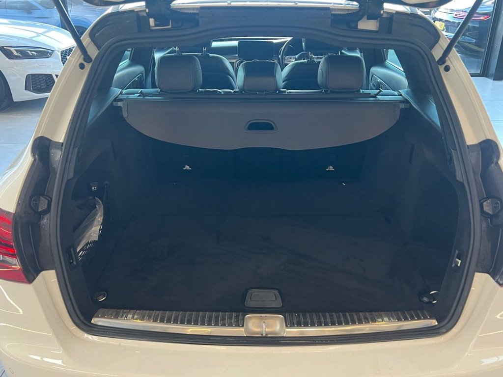 Used Mercedes-Benz C Class 2018 for sale - 77263064: Photo 17