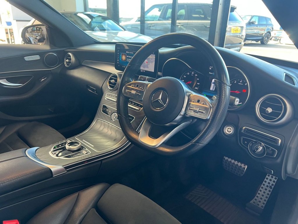 Used Mercedes-Benz C Class 2018 for sale - 77263064: Photo 3