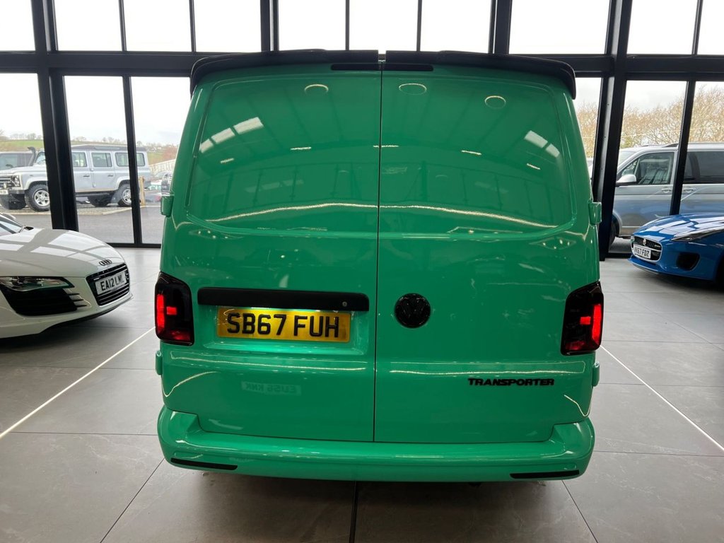 Used Volkswagen Transporter 2017 for sale - 77534767: Photo 11