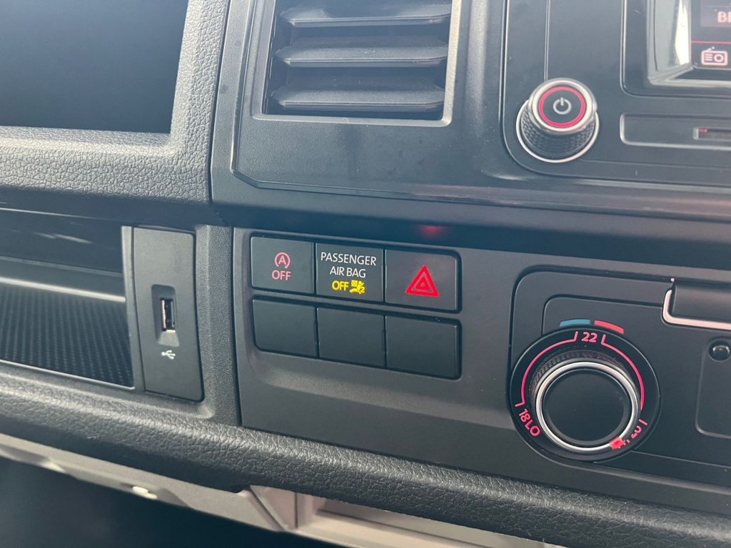 Used Volkswagen Transporter 2017 for sale - 77534767: Photo 36