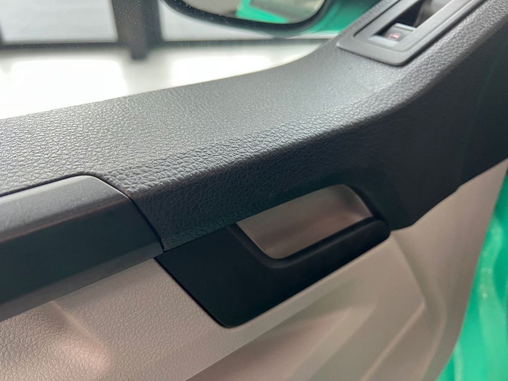 Used Volkswagen Transporter 2017 for sale - 77534767: Photo 47