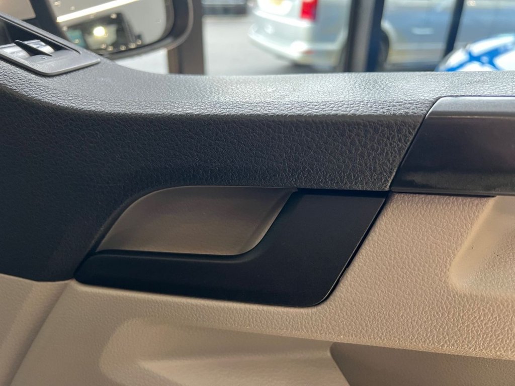 Used Volkswagen Transporter 2019 for sale - 77369281: Photo 24