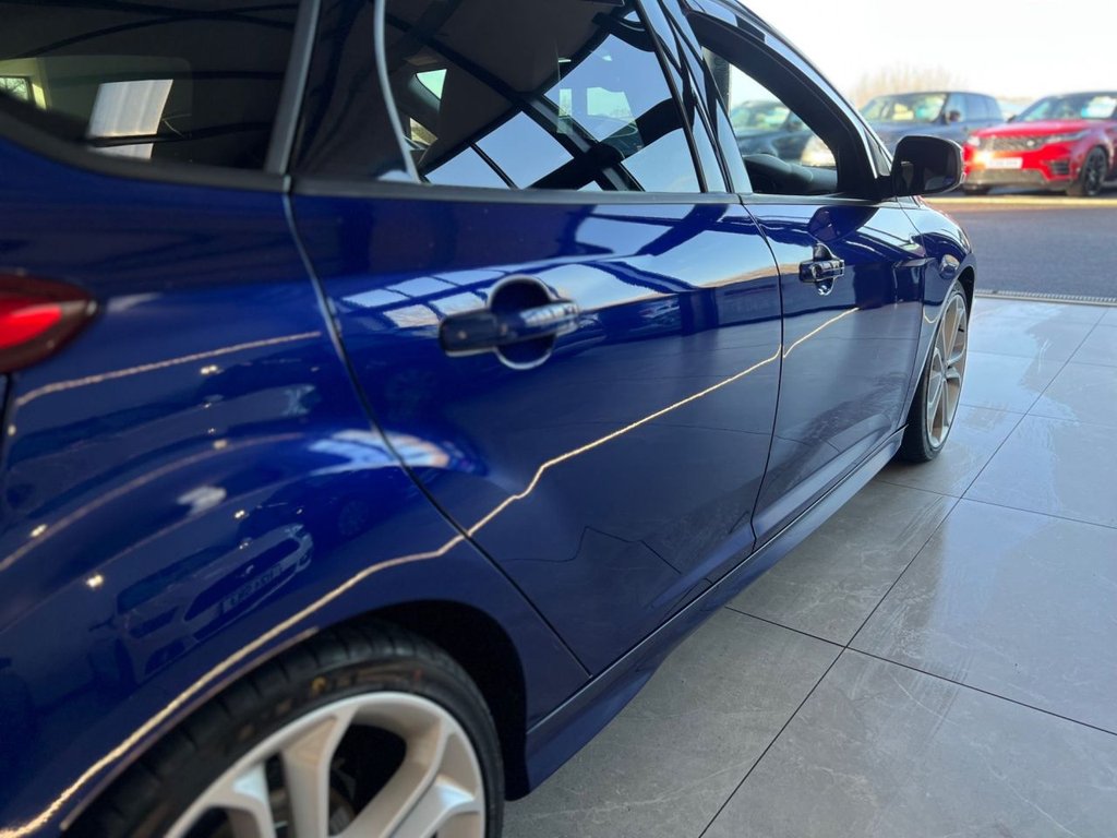 Used Ford Focus 2016 for sale - 76901135: Photo 14