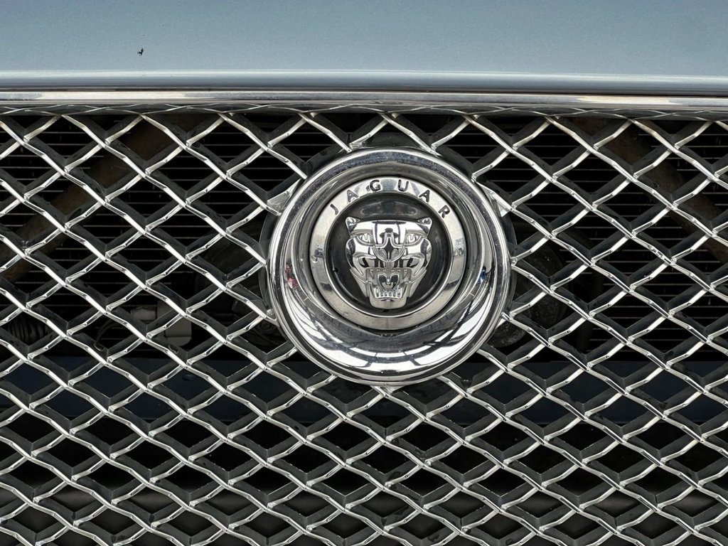 Used Jaguar XJ 2010 for sale - 77583123: Photo 20