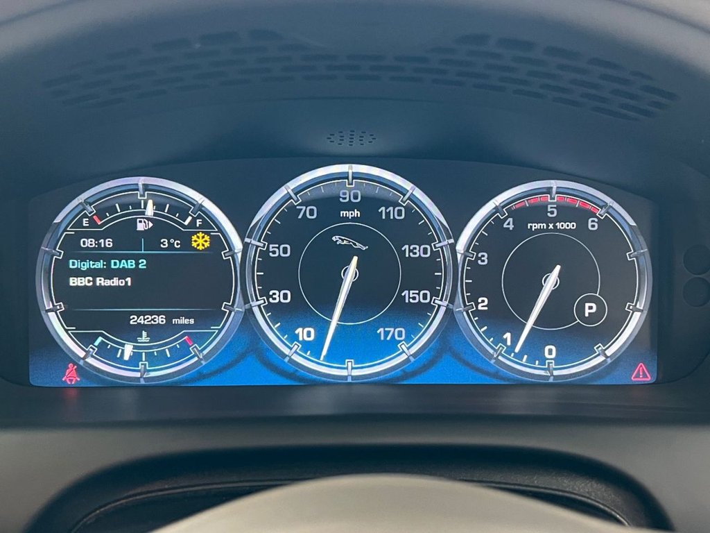 Used Jaguar XJ 2010 for sale - 77583123: Photo 31