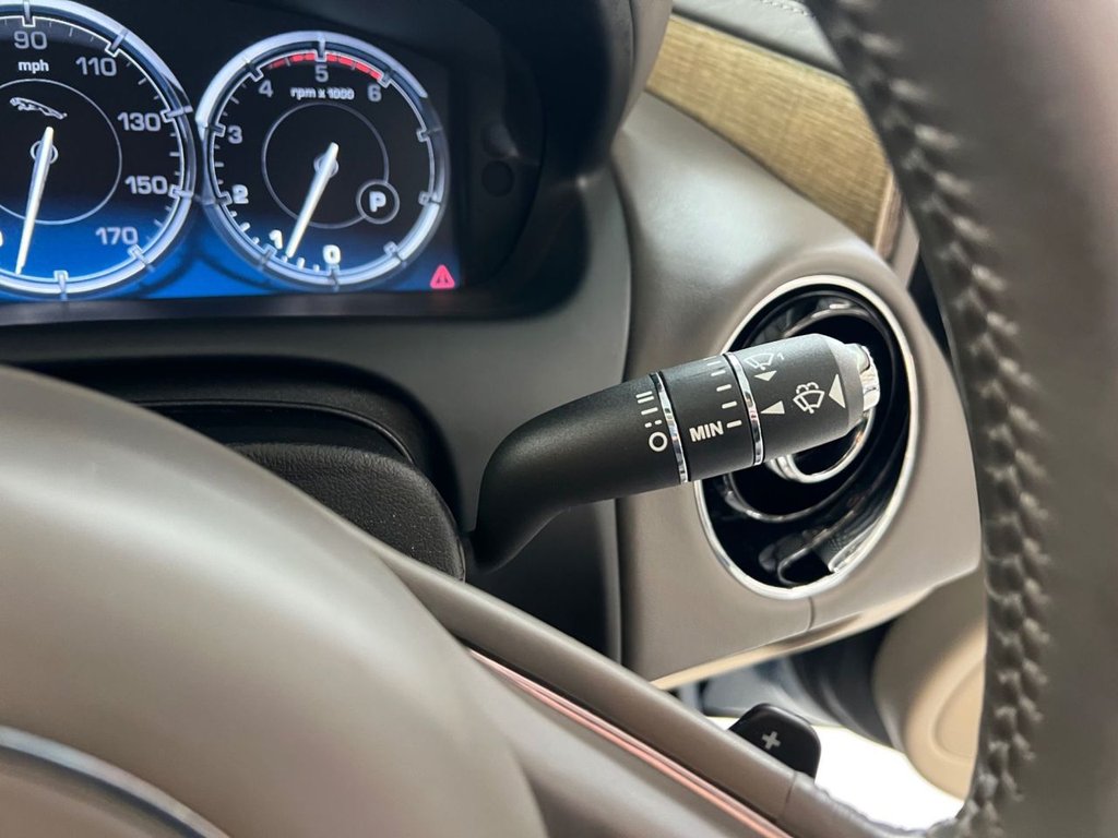 Used Jaguar XJ 2010 for sale - 77583123: Photo 36