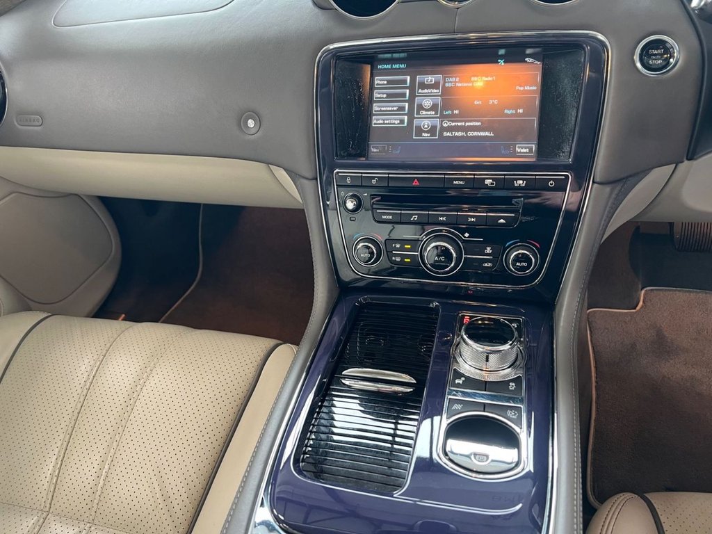 Used Jaguar XJ 2010 for sale - 77583123: Photo 38