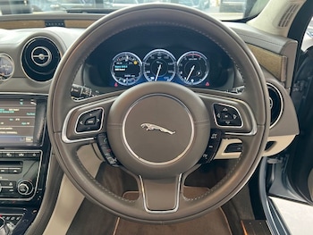 Used Jaguar XJ 2010 for sale - 77583123: Photo