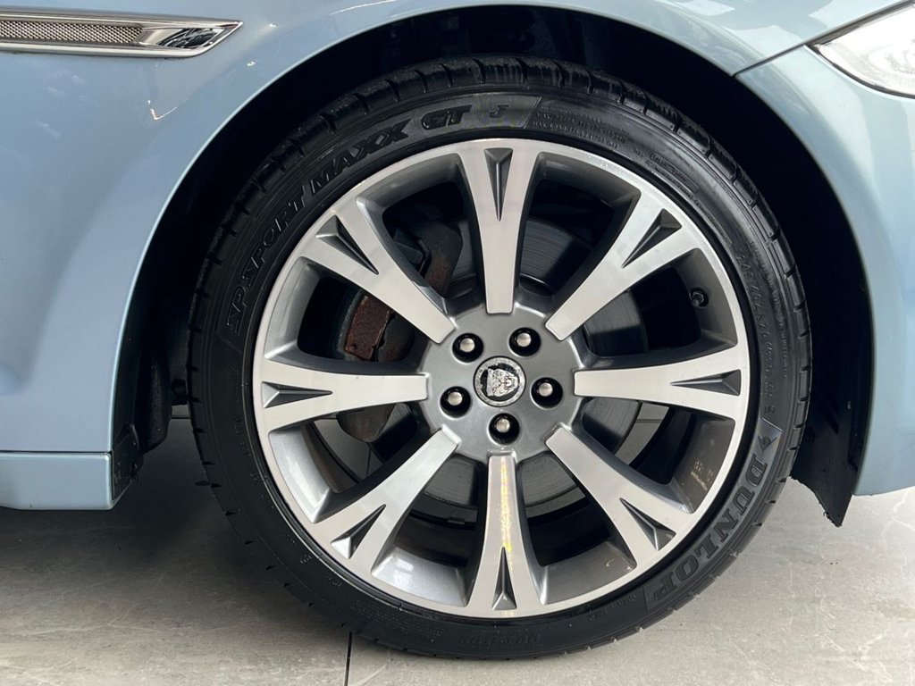 Used Jaguar XJ 2010 for sale - 77583123: Photo 8