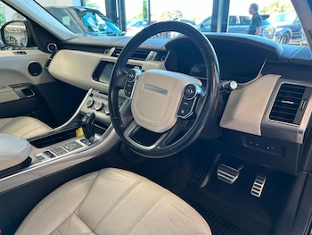 Used Land Rover Range Rover Sport 2017 for sale - 79154857: Photo