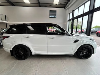 Used Land Rover Range Rover Sport 2018 for sale - 78672402: Photo
