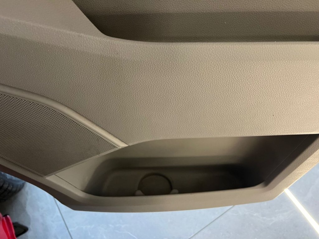 Used Volkswagen Transporter 2016 for sale - 77249942: Photo 26