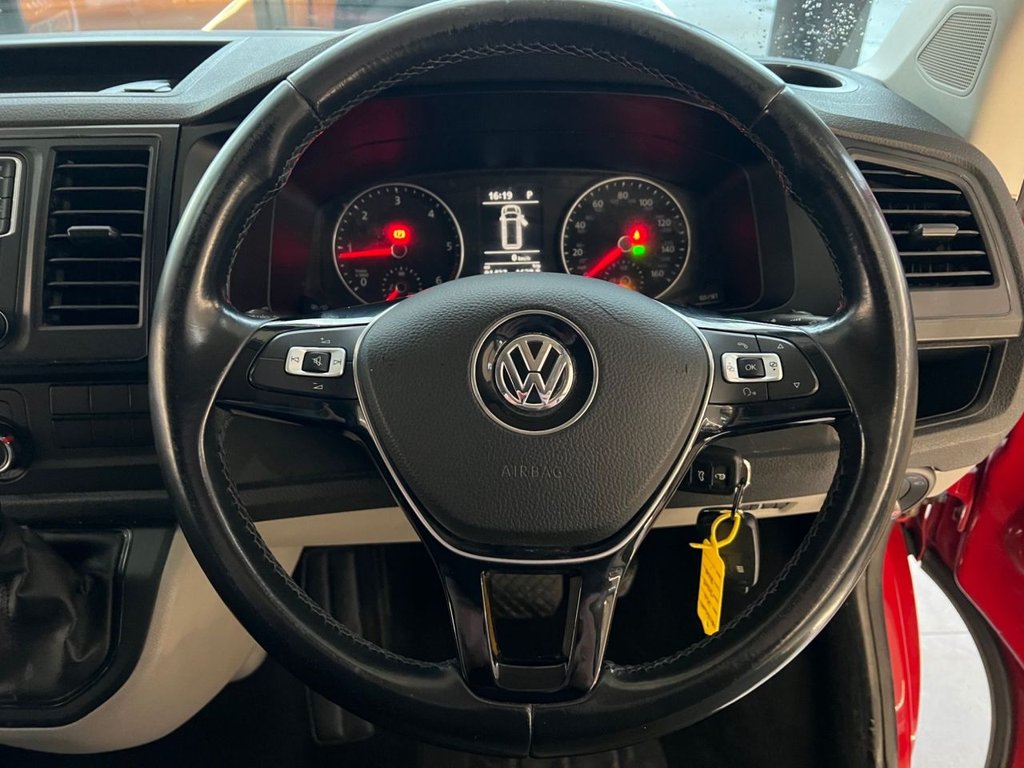 Used Volkswagen Transporter 2016 for sale - 77249942: Photo 4