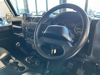 Used Land Rover Defender 2012 for sale - 78227557: Photo