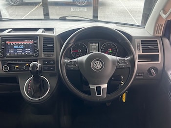 Used Volkswagen Caravelle 2012 for sale - 78930401: Photo