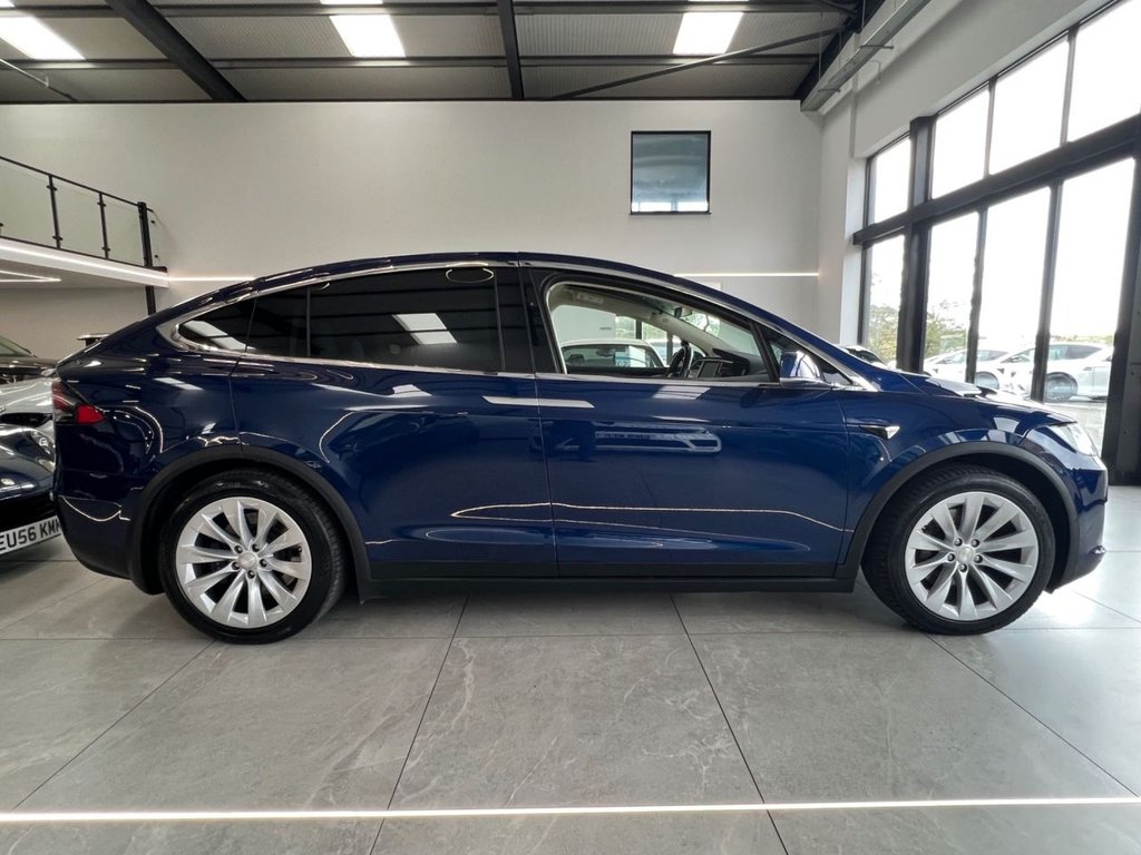 Used Tesla Model X 2018 for sale - 76367546: Photo 2