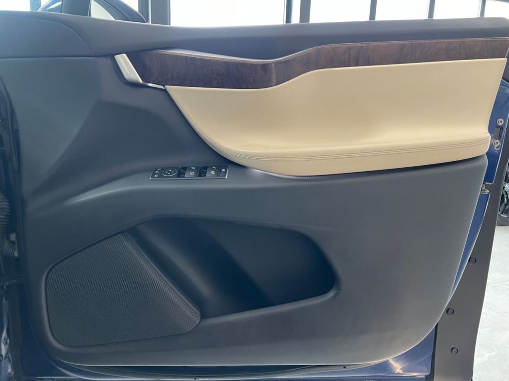 Used Tesla Model X 2018 for sale - 76367546: Photo 28