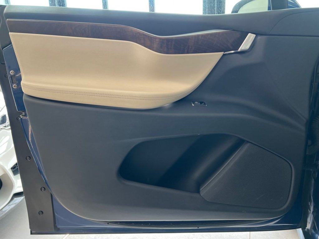 Used Tesla Model X 2018 for sale - 76367546: Photo 39