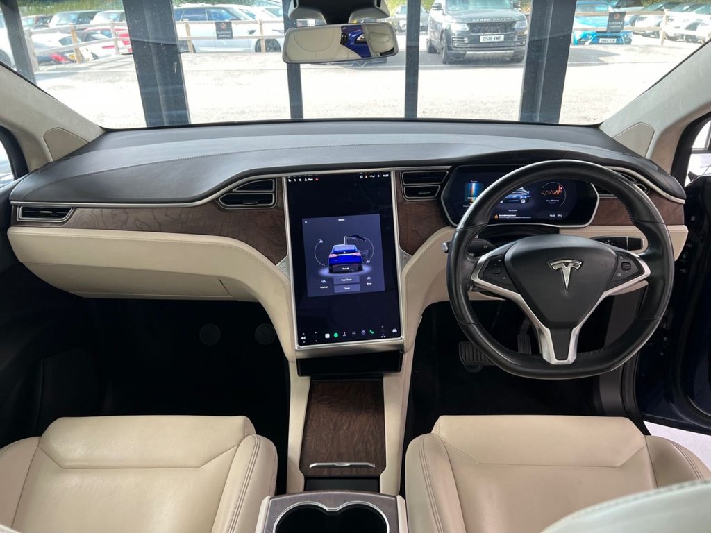 Used Tesla Model X 2018 for sale - 76367546: Photo 4