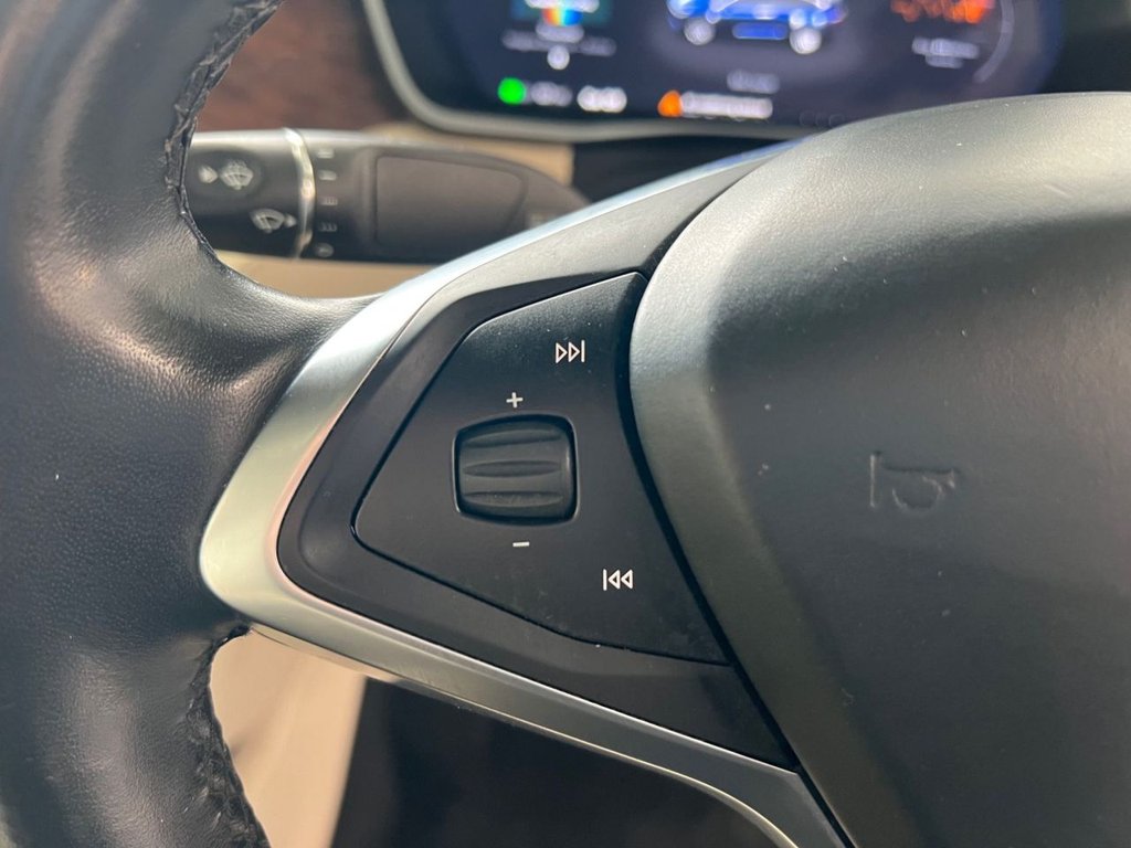 Used Tesla Model X 2018 for sale - 76367546: Photo 48