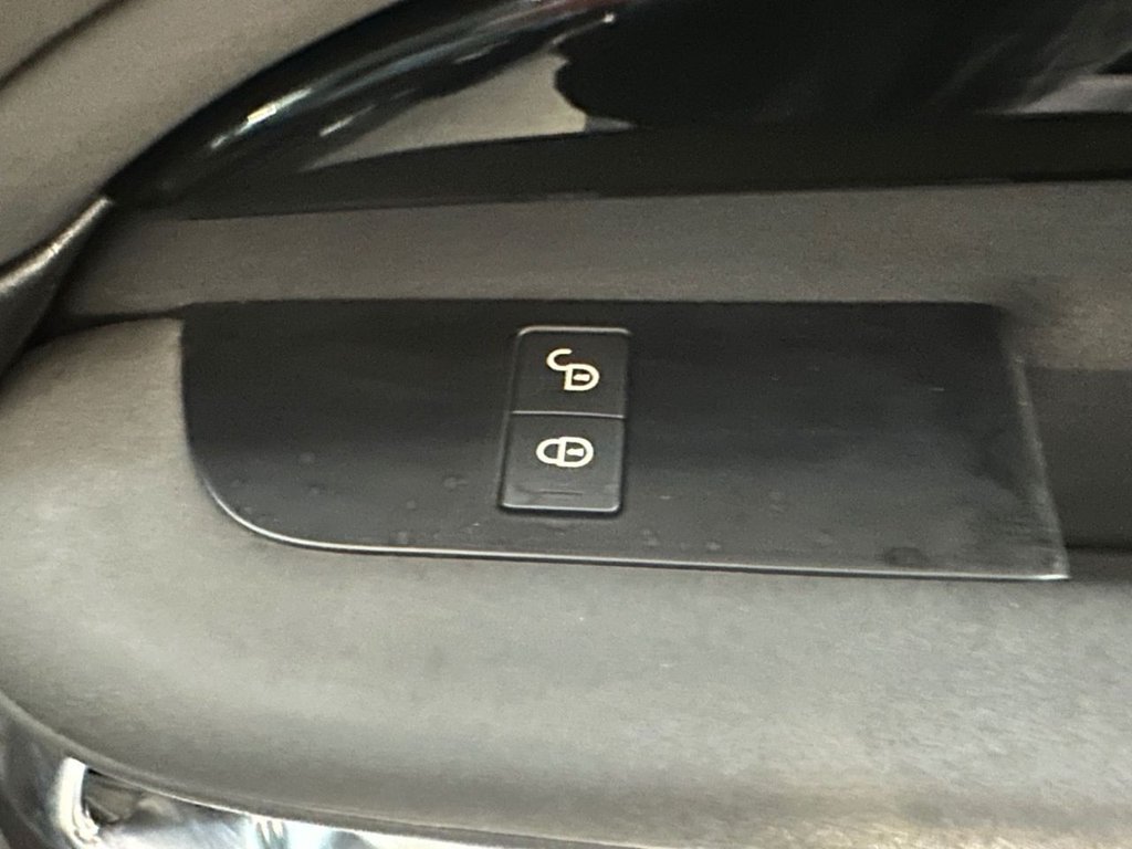 Used Land Rover Discovery 2018 for sale - 77668855: Photo 29