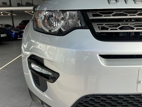 Used Land Rover Discovery Sport 2017 for sale - 76210062: Photo 16