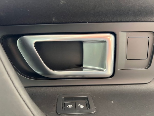 Used Land Rover Discovery Sport 2017 for sale - 76210062: Photo 32