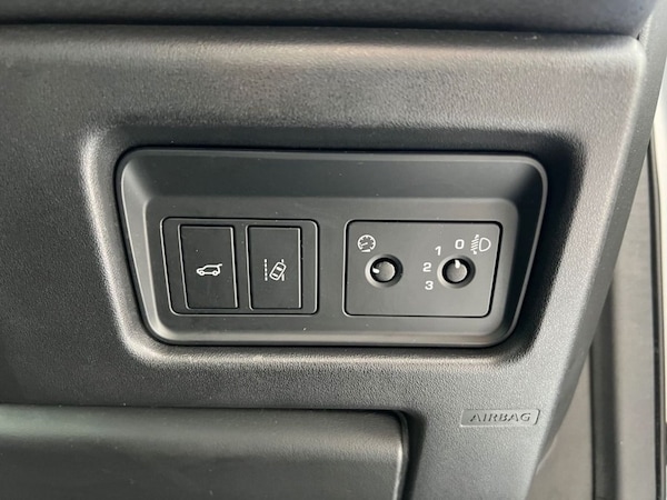 Used Land Rover Discovery Sport 2017 for sale - 76210062: Photo 33