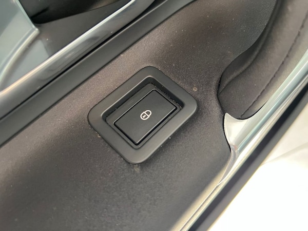 Used Land Rover Discovery Sport 2017 for sale - 76210062: Photo 41