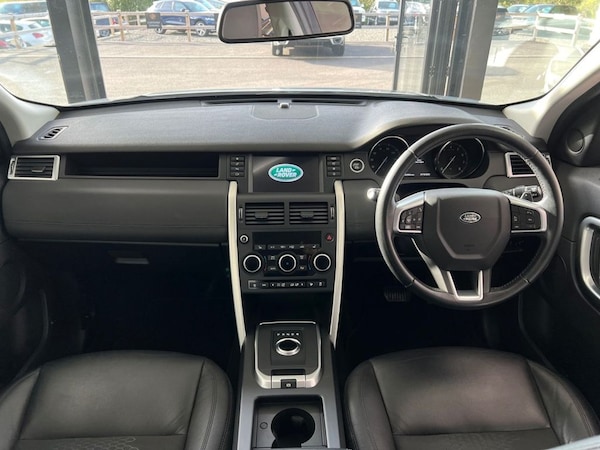 Used Land Rover Discovery Sport 2017 for sale - 76210062: Photo 4